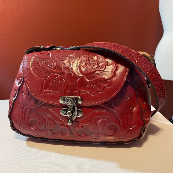 Patricia Nash Women’s Micaela‎ Baguette Leather Red Rose Embossed Shoulder Bag